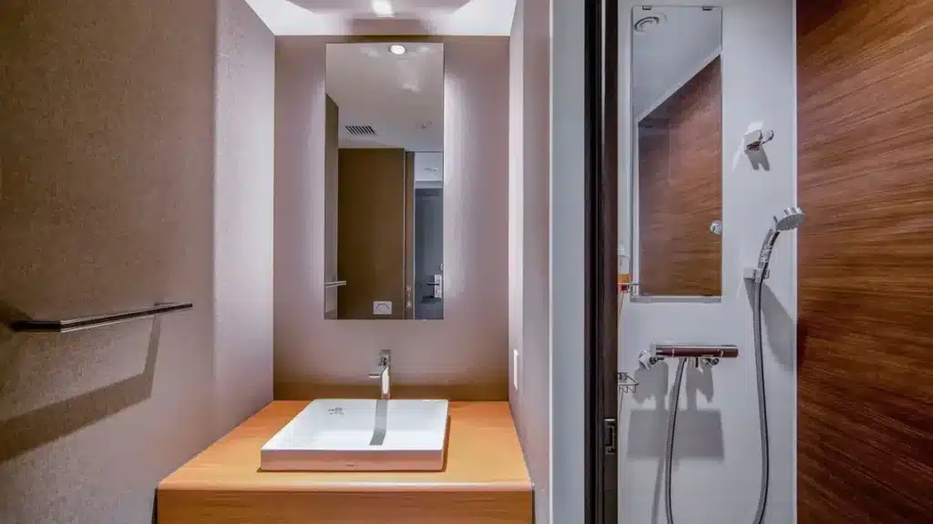 park-hotel-kyoto-superior-twin-bathroom_wide
