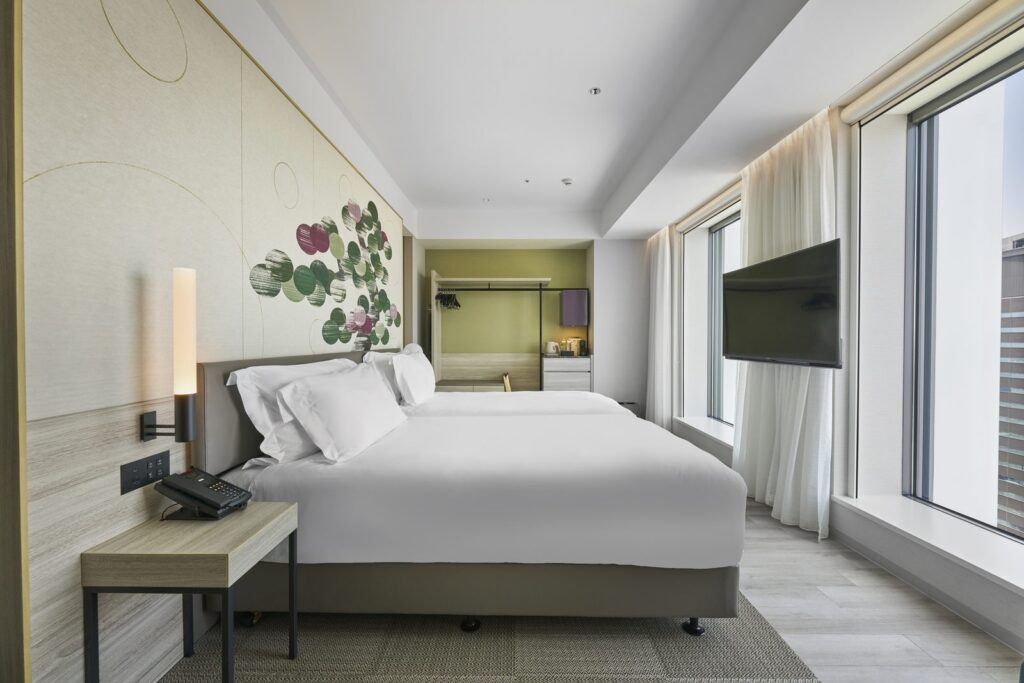 Centara Grand Hotel Osaka – חדר Deluxe – קומת Rei Premium – תמונה 1